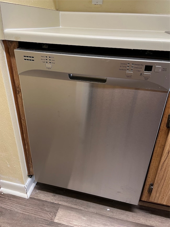 3919 Fairmont Pkwy unit 200, Pasadena, TX 77504 - photo 5