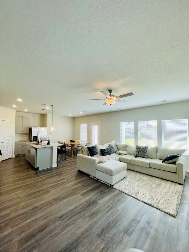 16628 Sterling Cliff St, Conroe, TX 77302 - photo 4