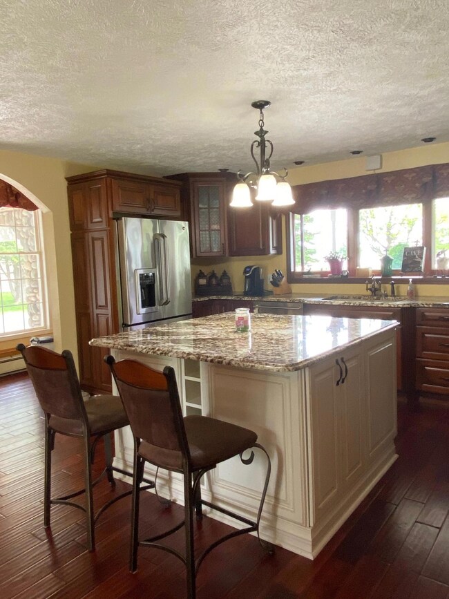 S-468 Gourmet Kitchen 2