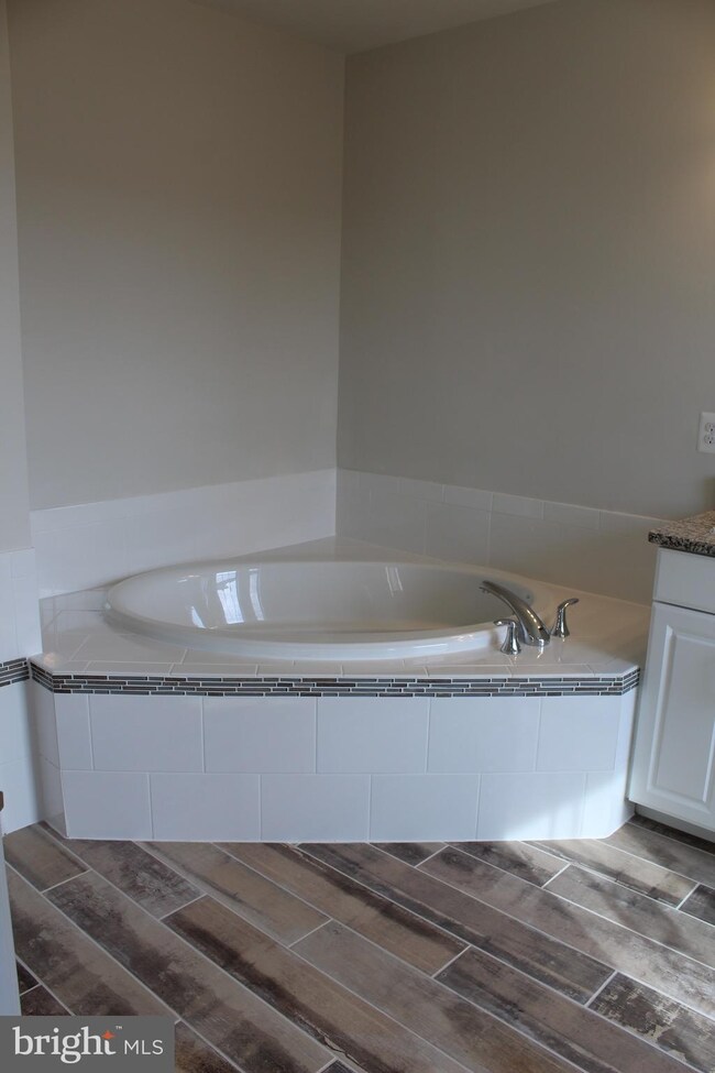 41368 Luttrell Square, Ashburn, VA 20148 - photo 6