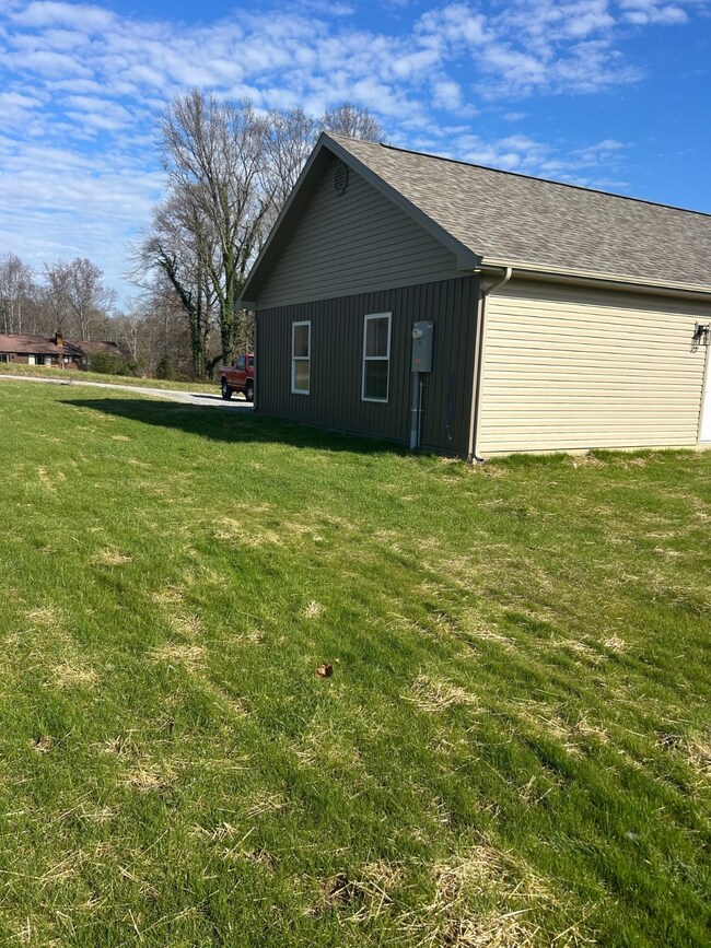 335 Sonny Aaron Dr unit 335, Jamestown, KY 42629 - photo 7