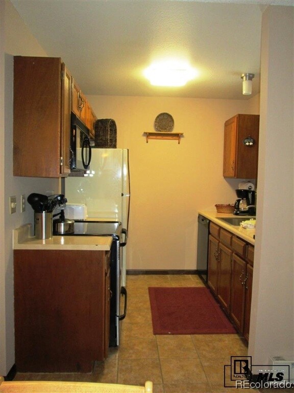 1565 Shadow Run Frontage unit B 203, Steamboat Springs, CO 80487 - photo 4