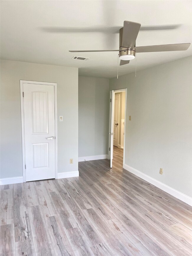 14437 Misty Meadow Ln, Houston, TX 77079 - photo 5