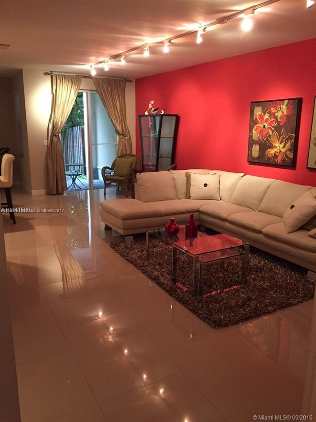 10712 NW 75th Terrace, Doral, FL 33178 - photo 3