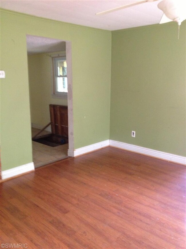 919 S Centerline Rd, White Cloud, MI 49349 - photo 5