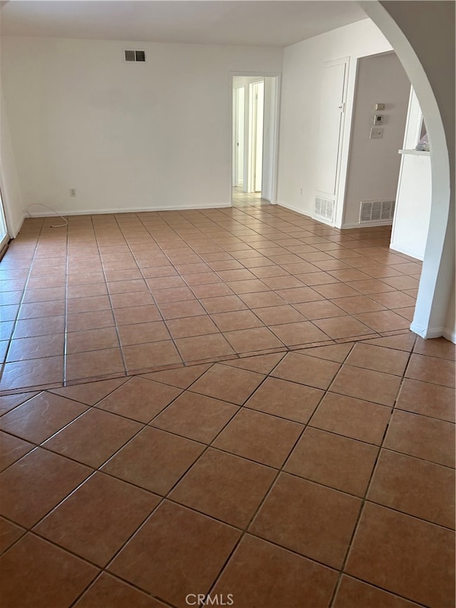 386 Sequoia St, San Bernardino, CA 92407 - photo 5