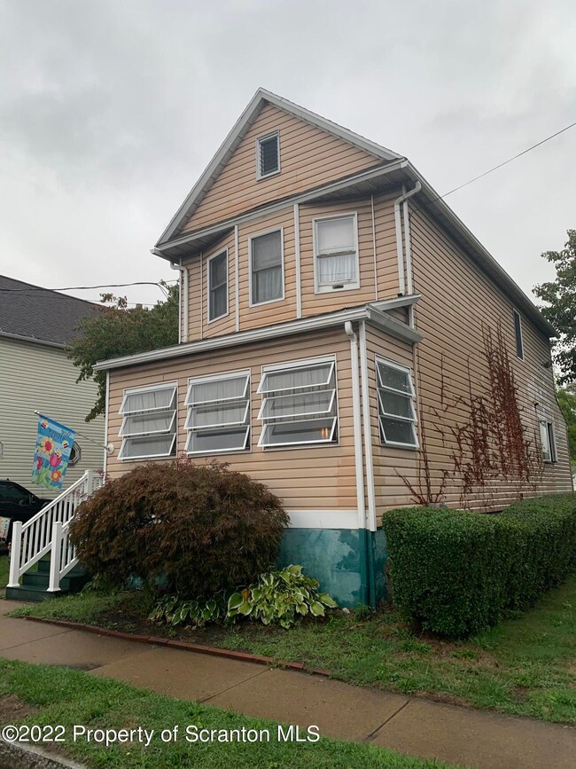 716 N Pennsylvania Ave, Wilkes Barre, PA 18705 - photo 3