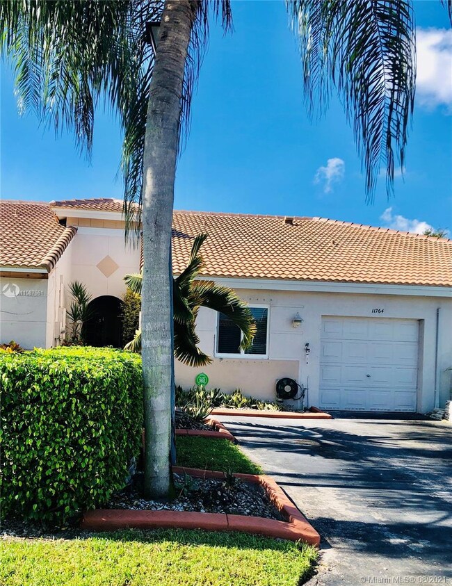 11764 SW 17th Ct, Miramar, FL 33025 - photo 5