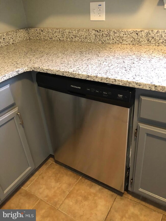 33 Mactavish Ct, New Castle, DE 19720 - photo 6