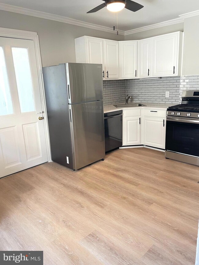 854 Summit Grove Ave, Bryn Mawr, PA 19010 - photo 6