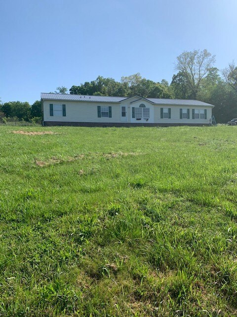 447 Tampico Rd, Rutledge, TN 37861 - photo 2