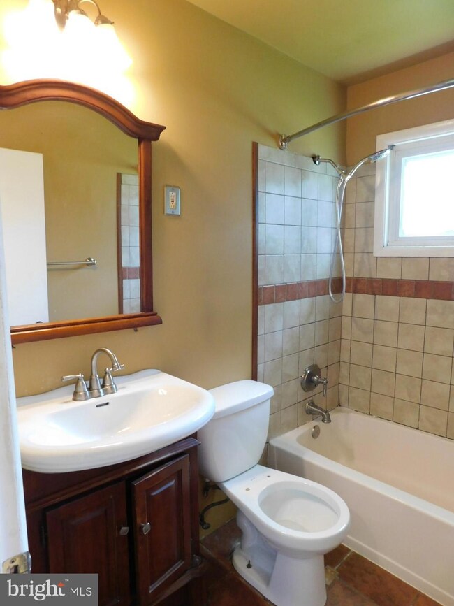 6409 Fernbank Ave, Baltimore, MD 21214 - photo 2