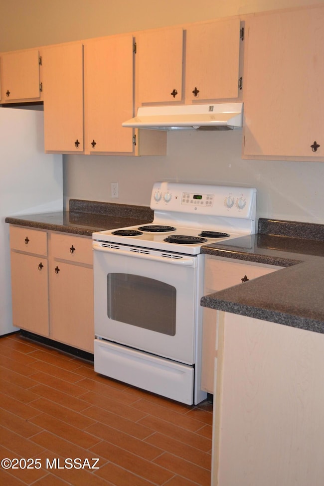 2020 W Dozemary Ct, Tucson, AZ 85713 - photo 6