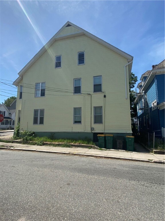 191 Grove St, Woonsocket, RI 02895 - photo 4