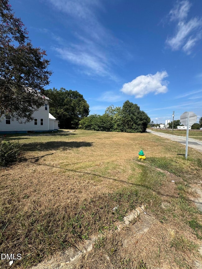 311 N Wilson Ave, Dunn, NC 28334 - photo 2