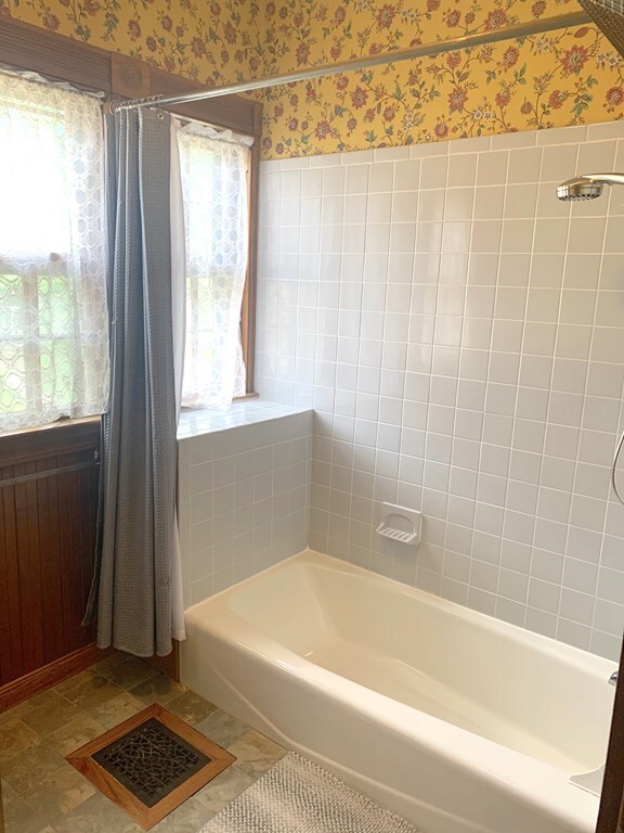 205 Davis Ave unit 2, Brookline, MA 02445 - photo 7