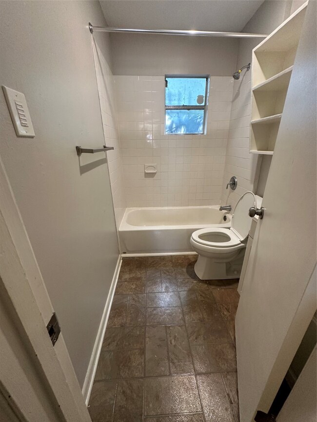 436 Arlington St, Houston, TX 77007 - photo 6