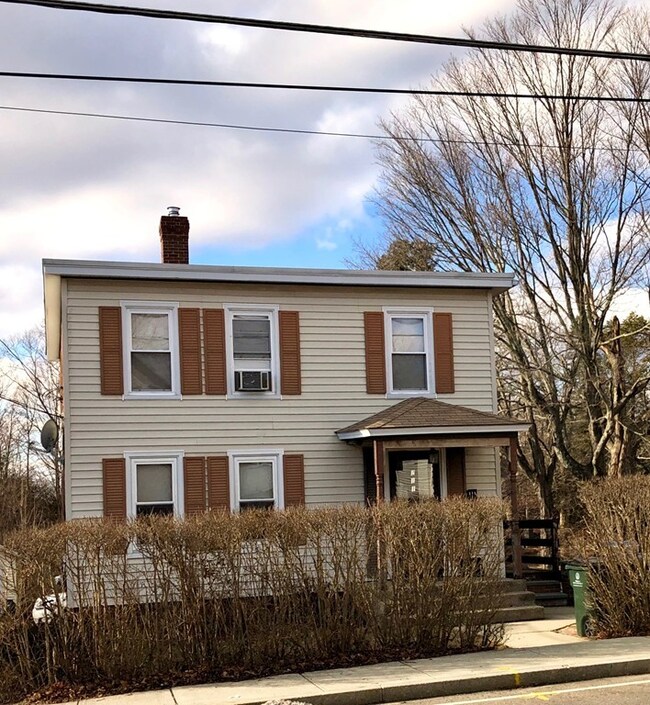 211 Union St unit 2, Franklin, MA 02038 - photo 2