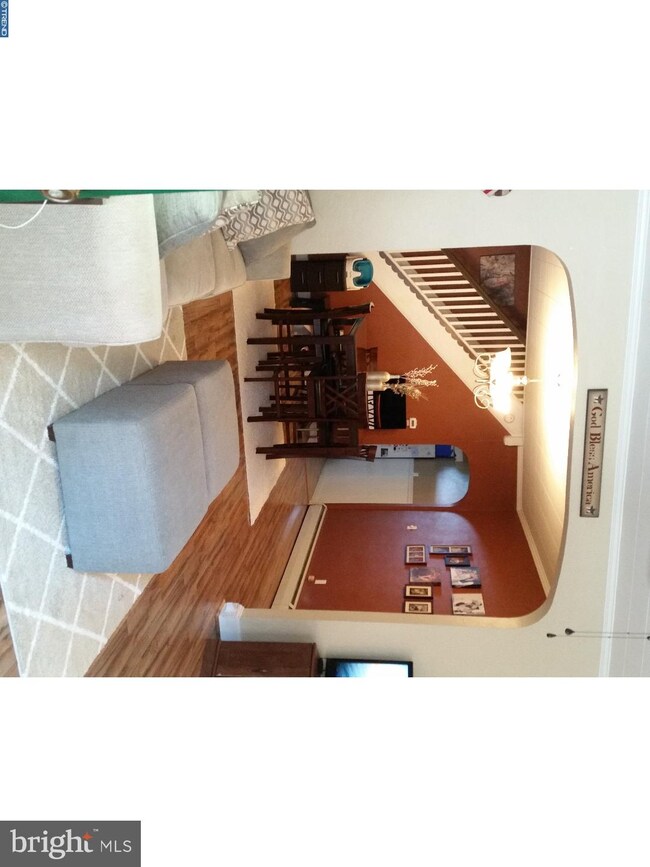 308 N Elizabeth St, Tamaqua, PA 18252 - photo 2