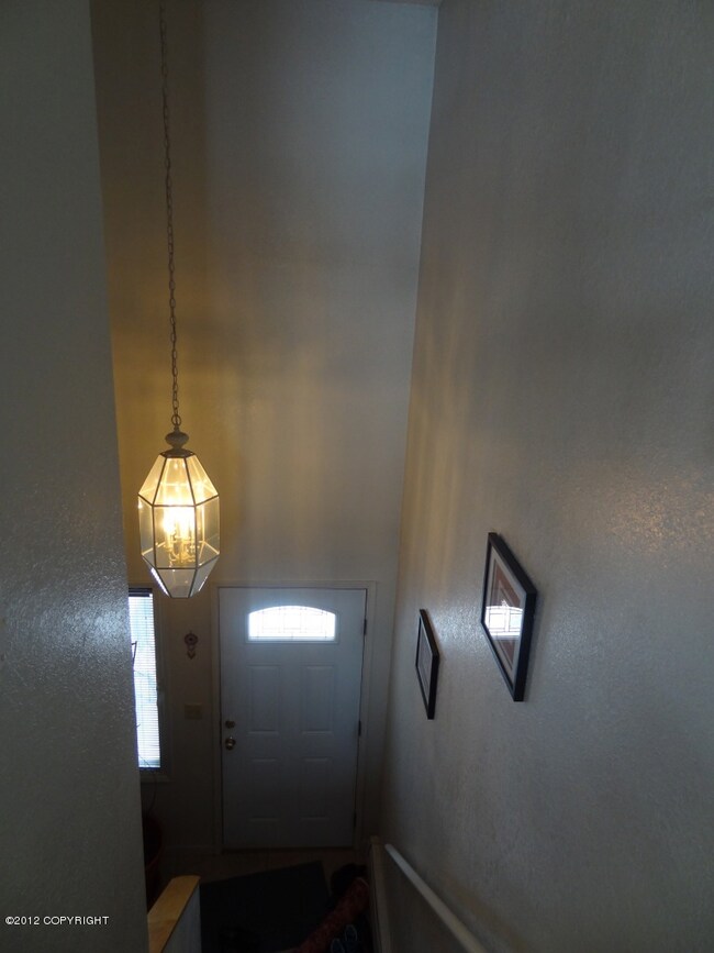2 story entryway