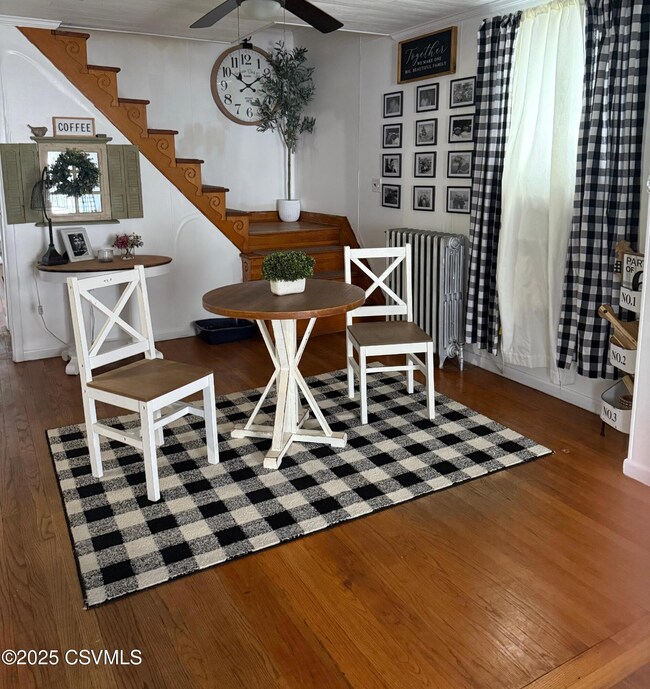 7. Dining Room 1