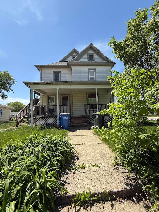 603 Iowa St, Cedar Falls, IA 50613 - photo 4