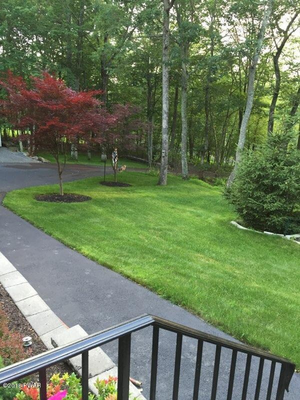 144 Arbutus Ln, Milford, PA 18337 - photo 4