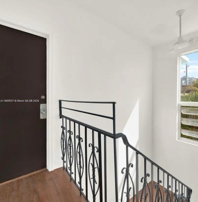 315 W 28th St unit 4, Miami Beach, FL 33140 - photo 6