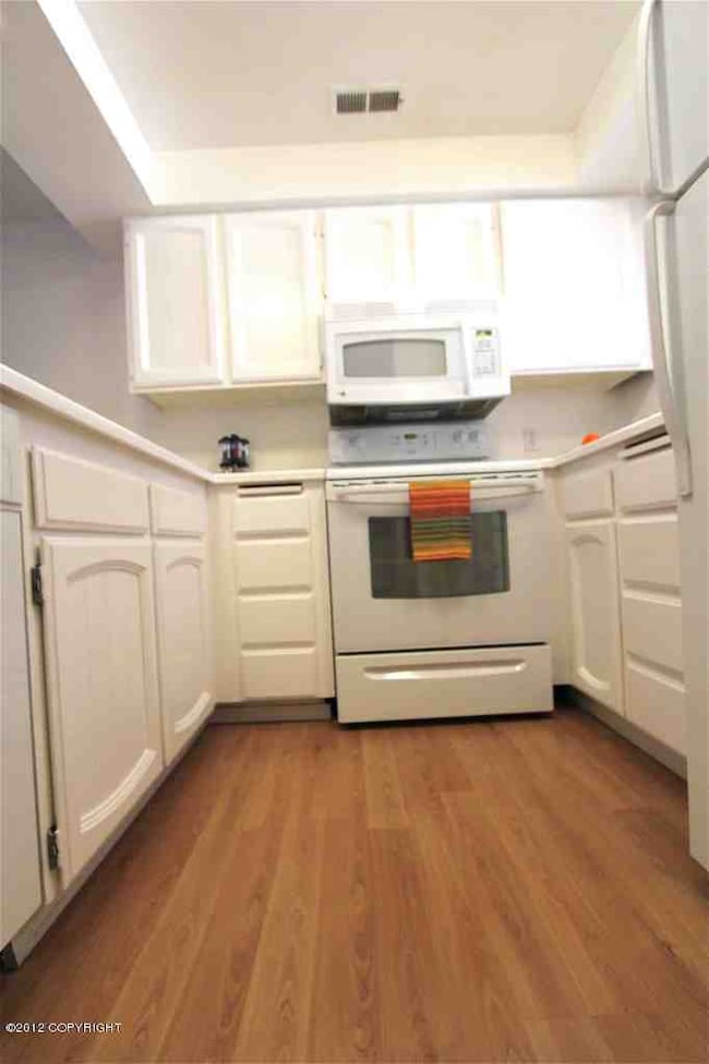 2240 Sentry Dr unit 404C, Anchorage, AK 99507 - photo 7