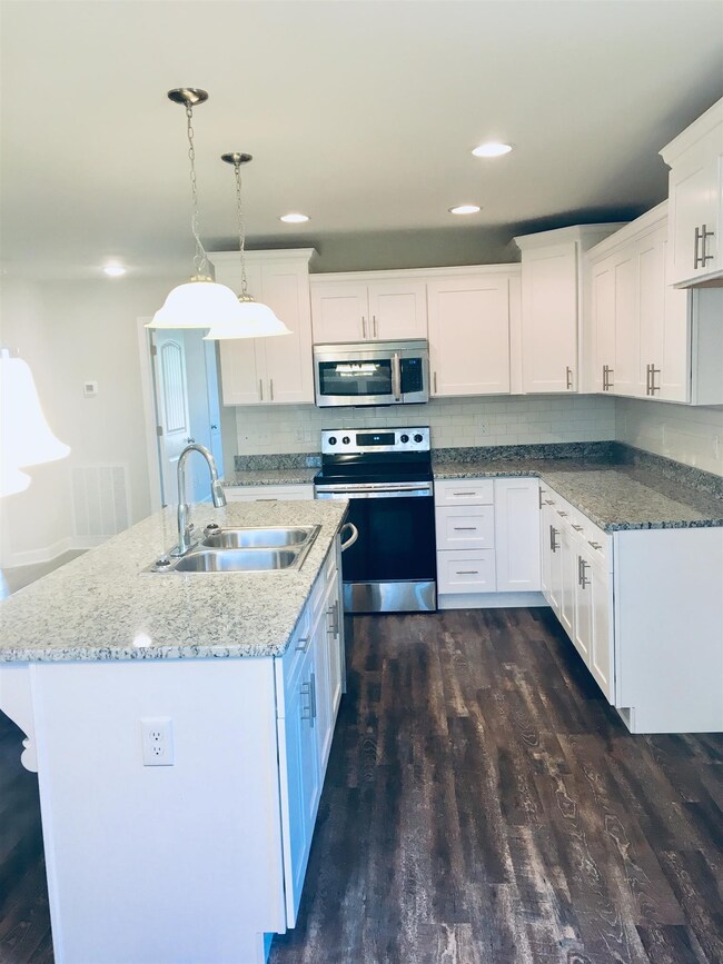 103 Bluegrass Dr, Shelbyville, TN 37160 - photo 3