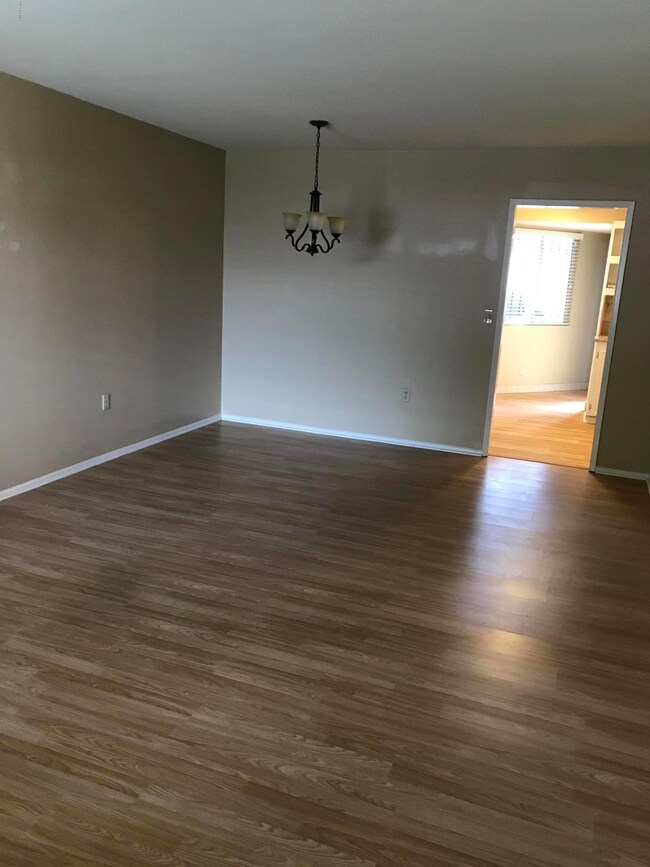 13406 N 108th Dr unit 40, Sun City, AZ 85351 - photo 7