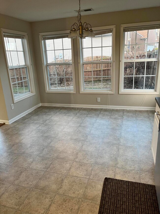 4405 Lotus Ln, Lexington, KY 40509 - photo 7