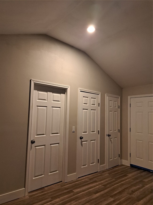 1516 W Creek Dr unit B, Conroe, TX 77304 - photo 6