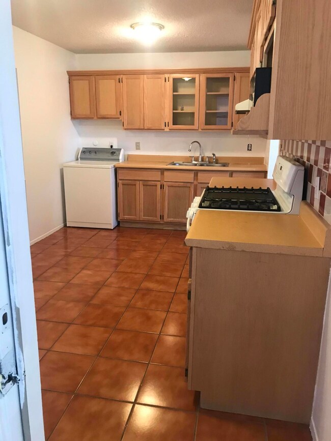 8041 Romulus Place, El Paso, TX 79915 - photo 7