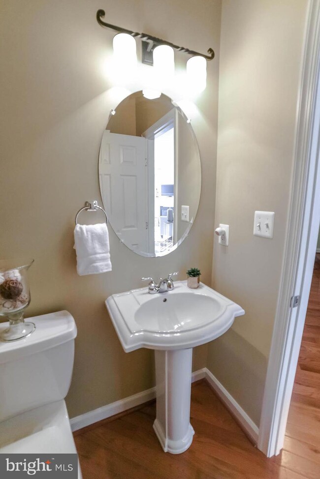 45109 Woodhaven Dr, California, MD 20619 - photo 7