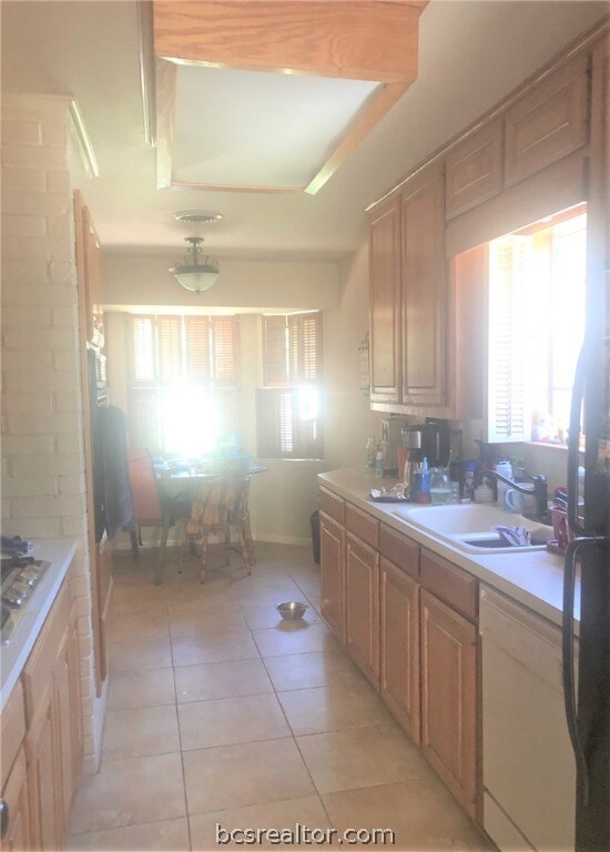 1803 Sabine Ct, College Station, TX 77840 - photo 6