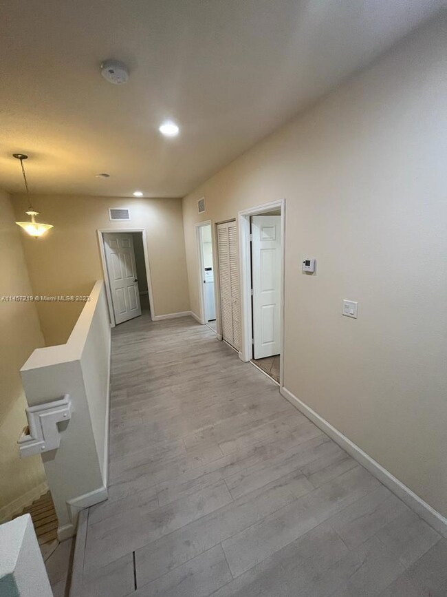 unlisted-address, Hialeah Gardens, FL 33018 - photo 4