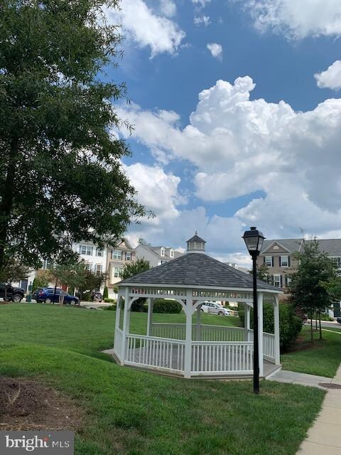 12830 Longford Glen Dr, Germantown, MD 20874 - photo 3