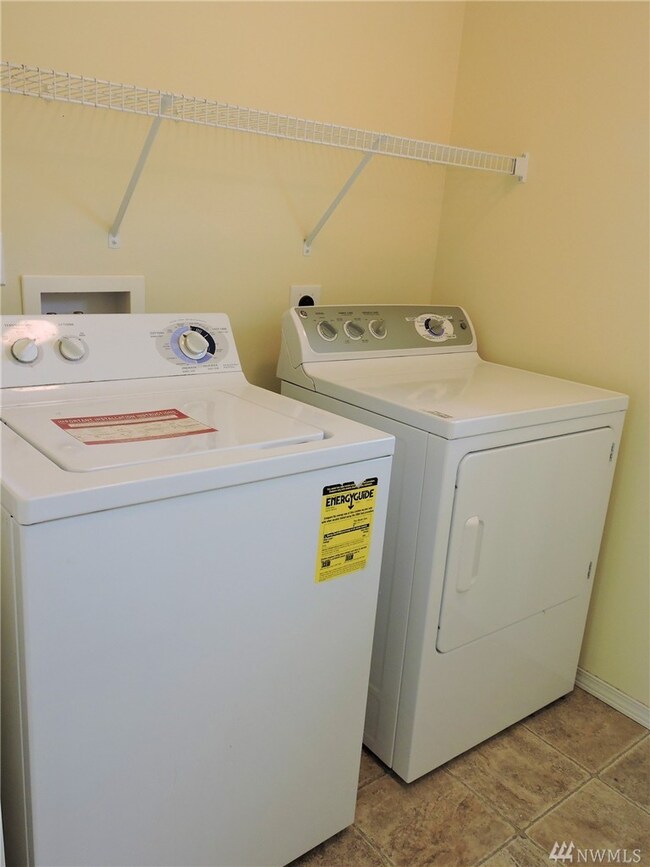 1338 Foreman Rd, Dupont, WA 98327 - photo 6