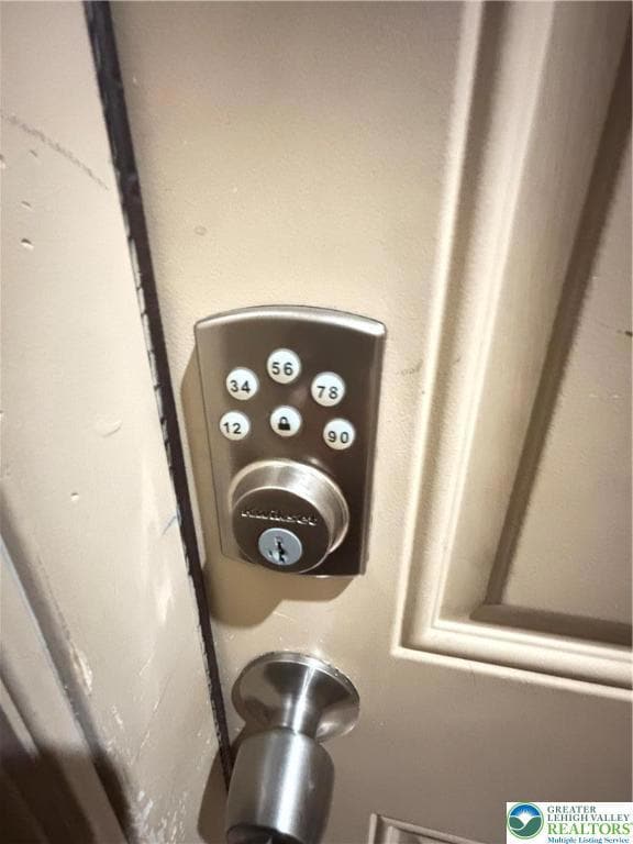 739 E 7th St unit 2, Bethlehem, PA 18015 - photo 6