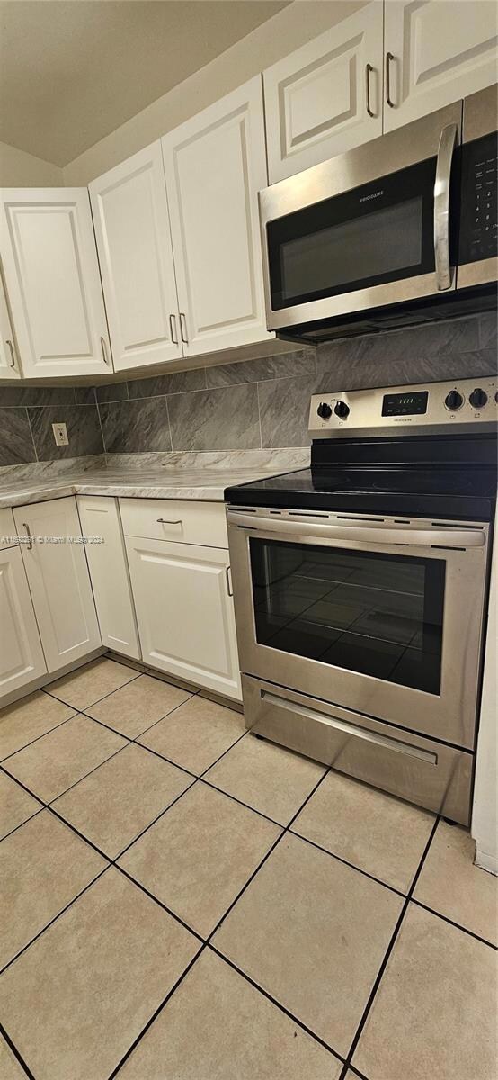 502 Phippen Waiters Rd unit 4, Dania, FL 33004 - photo 6