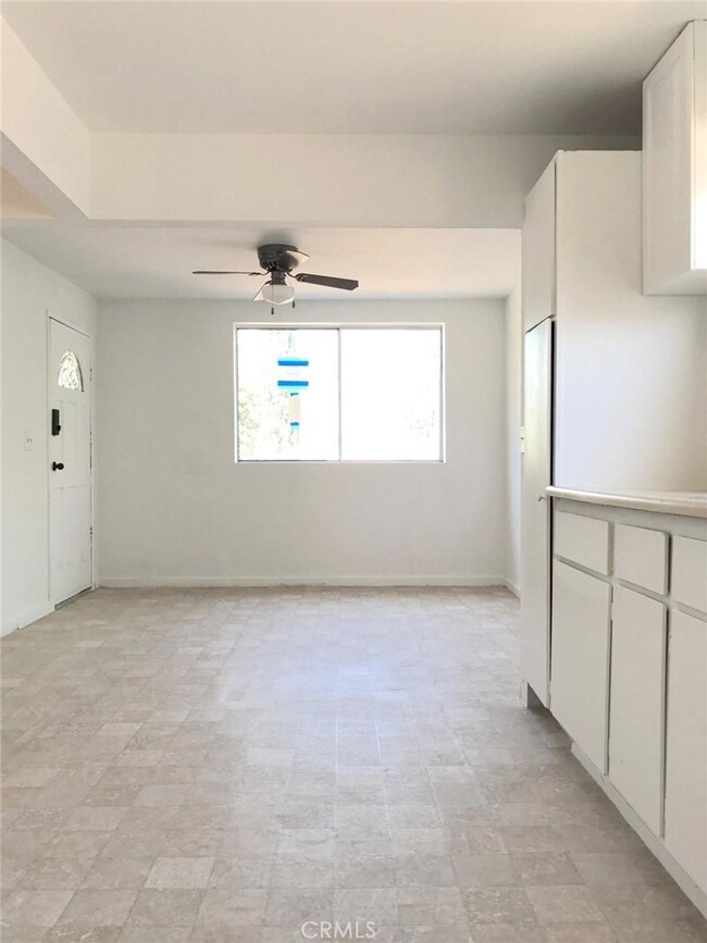 11708 Parmelee Ave, Los Angeles, CA 90059 - photo 4