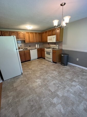 60 Florry Dr unit 17, Dracut, MA 01826 - photo 7