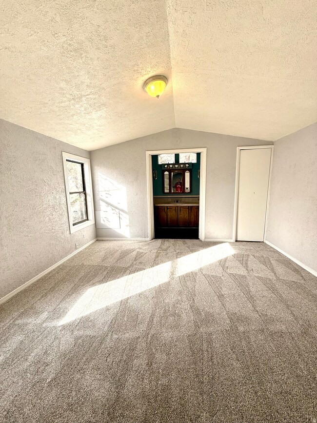 2875 N Hill Field Rd unit 40, Layton, UT 84041 - photo 6