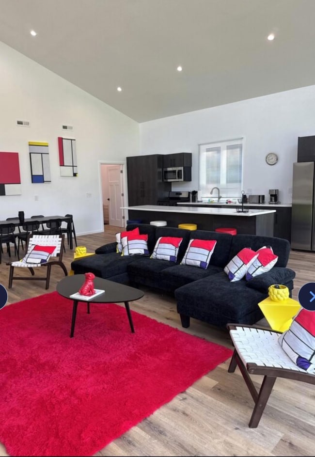 1013 Gardner St E, Wayzata, MN 55391 - photo 4