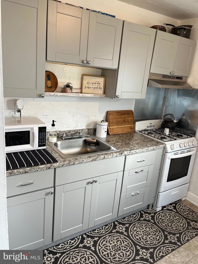 128 Princeton Rd unit 1, Audubon, NJ 08106 - photo 5