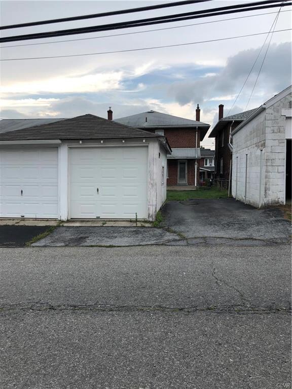 814 Chestnut St, Emmaus, PA 18049 - photo 4