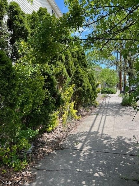 110 Fabyan Place, Newark, NJ 07112 - photo 2