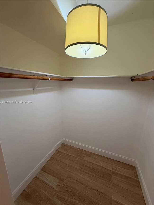 Vecino Del Mar unit 503, North Miami, FL 33181 - photo 6