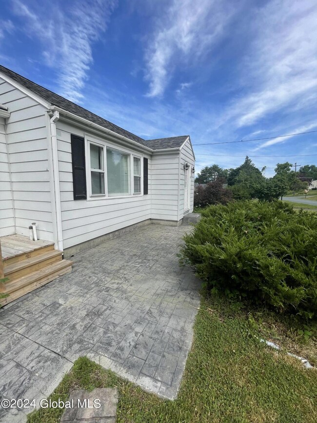 4 Downey Rd, Troy, NY 12180 - photo 4